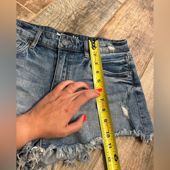 Kut from the Kloth High Rise Jane Jean Short Distressed Denim Cutoff Size 4 - Picture 9 of 10